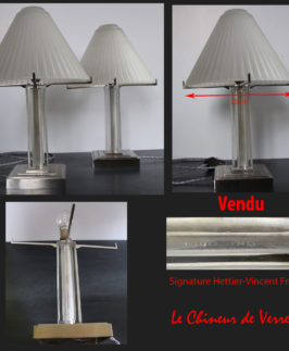 Hettier-Vincent : Paire de lampes modernistes